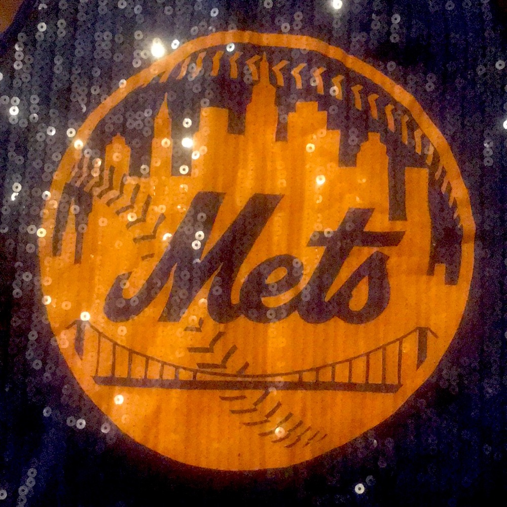 WHOES BOYFRIEND IS A METS FAN ??